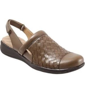 SoftWalk Salina Woven Sandal NWOB